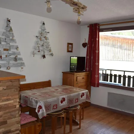 Avec Balcon, Proche Commerces Et Telepherique, Parking Prive, 4 Personnes - Fr-1-464-104 Apartment