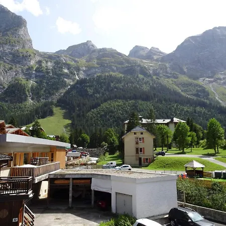 Avec Balcon, Proche Commerces Et Telepherique, Parking Prive, 4 Personnes - Fr-1-464-104 Apartment Pralognan-la-Vanoise